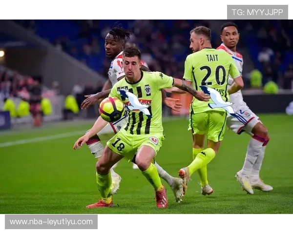 巴黎计划签下法甲最高潜力边锋，未来之星引领新风潮